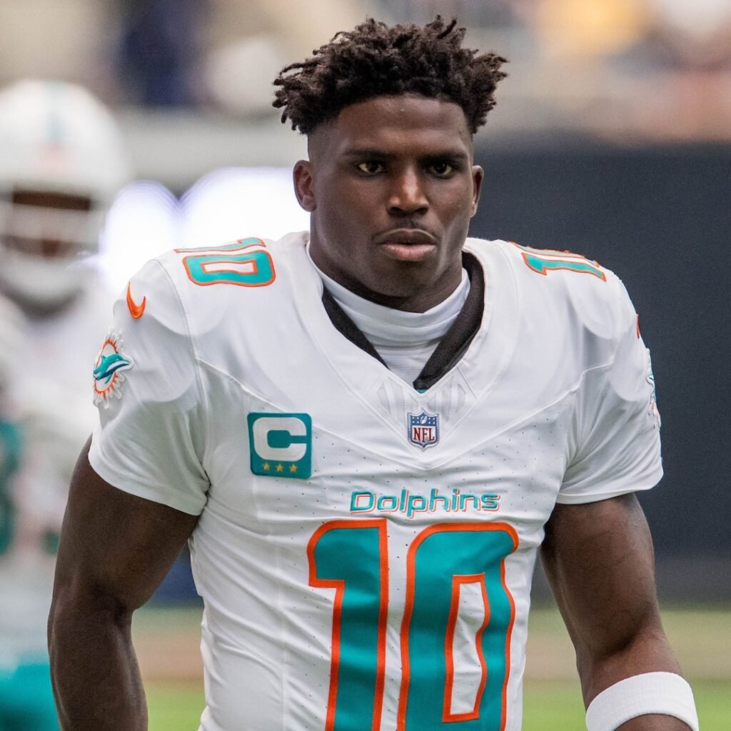 NFL Star Tyreek Hill's 8-Month-Old Daughter Hospitalized