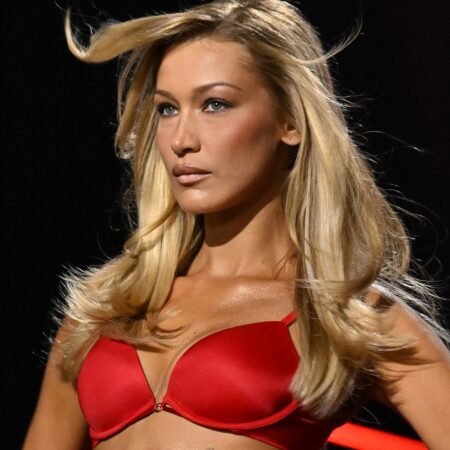 Bella Hadid Reacts to "Stamina" Concerns During VS Fashion Show
