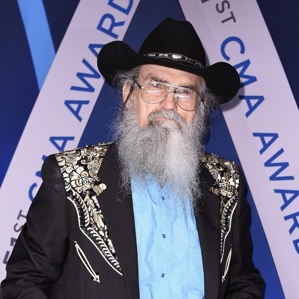 Duck Dynasty’s Uncle Si Hospitalized
