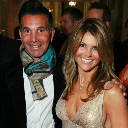 Lori Loughlin, Mossimo Giannulli Sell $14.9 Million Mansion