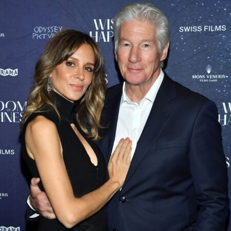 Richard Gere & Alejandra Silva Pack on the PDA During Rare Outing