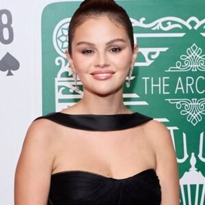 Selena Gomez’s Rare Beauty Brand Worth $2.7 Billion: Fortune