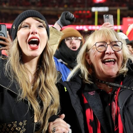 Travis Kelce’s Mom Donna Kelce Wears Taylor Swift Merch