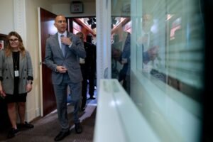 A Congress That Has Made Itself Irrelevant Plays Catch-Up as Trump Unilaterally Pushes U.S. into War A Congress That Has Made Itself Irrelevant Plays Catch-Up as Trump Unilaterally Pushes U.S. into War