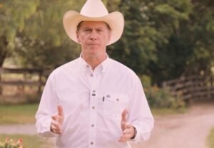 Far-Right Candidate Who Wants to Deport 100 Million People Wins GOP Runoff for Texas Oil Regulator Far-Right Candidate Who Wants to Deport 100 Million People Wins GOP Runoff for Texas Oil Regulator