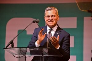Democrats on Track to Avoid Being Locked out of Power in California Governor’s Race