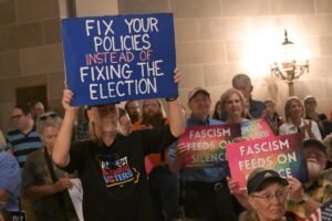Missouri Republicans Count on Foot Dragging to Help Jam Through Gerrymander Missouri Republicans Count on Foot Dragging to Help Jam Through Gerrymander