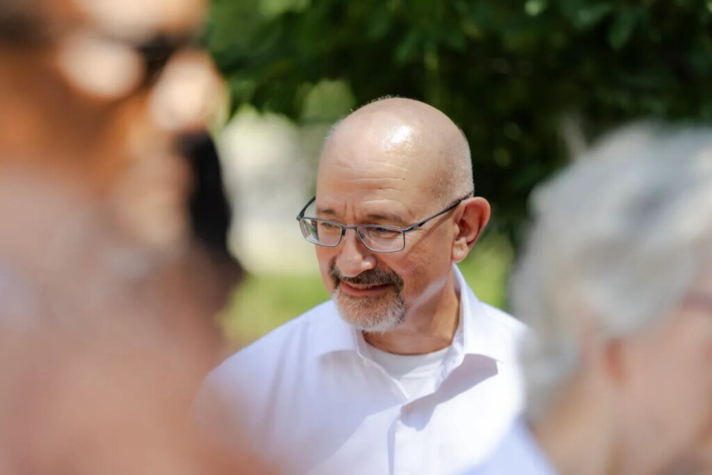 His ‘Lifetime Mantra’ is ‘Standing up to Bullies.’ Now, He’s Running Against an Islamophobe Who Wants to Deport 100 Million People.